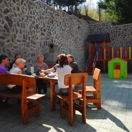 Apartman Fatrapark1 *